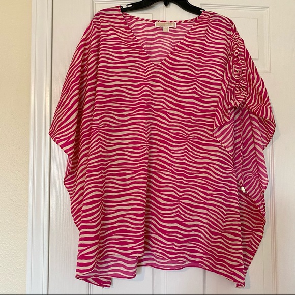 MICHAEL Michael Kors Tops - Michael Kors White / Pink kimono . Size S/M